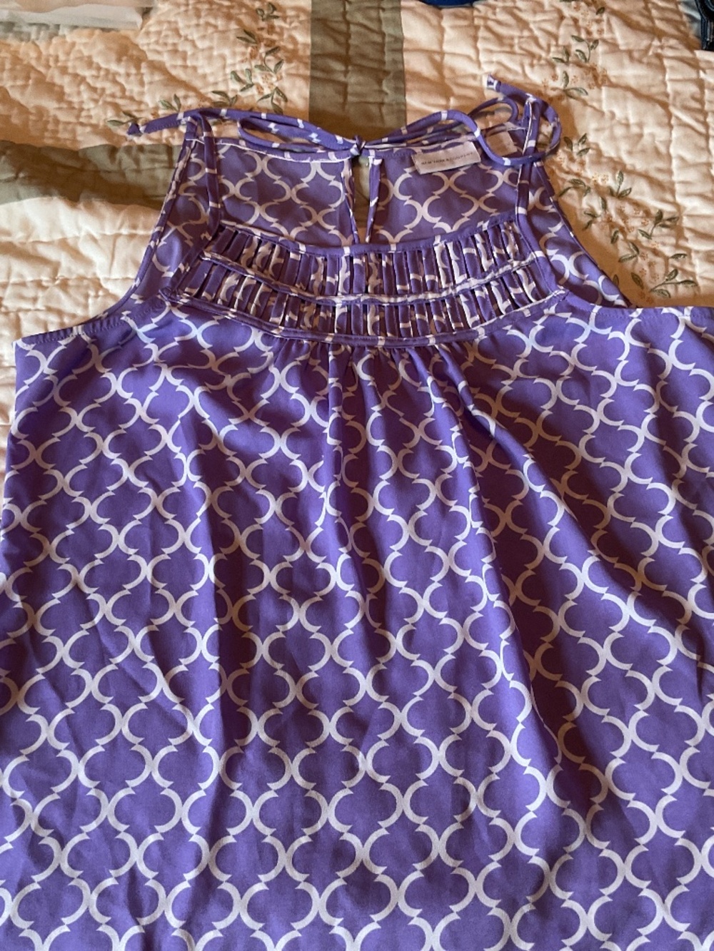 Size medium purple and white sleeveless top by New York and Co